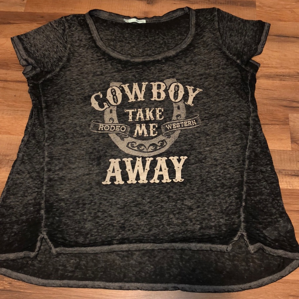 Women’s Maurice’s Tee shirt